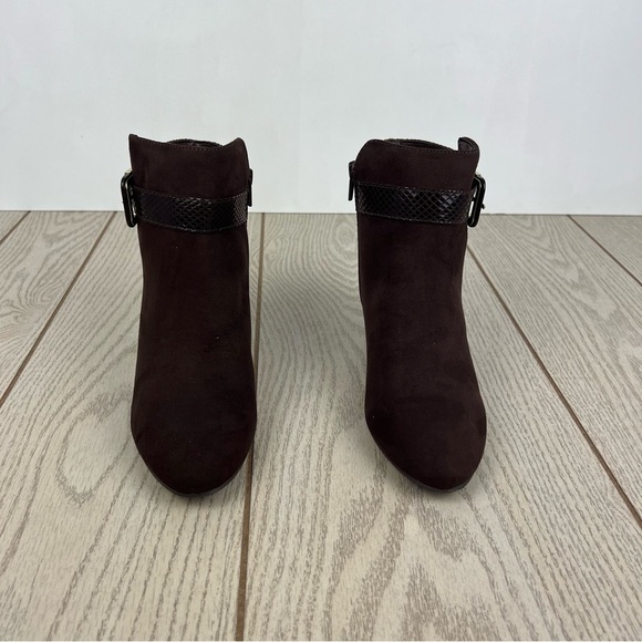 Karen Scott Women's Ivyy Mixed-Media Booties 7M Chocolate Brown $70 - Picture 2 of 9